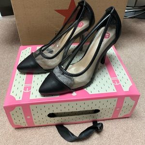 Pink Key Women’s Dress Pumps